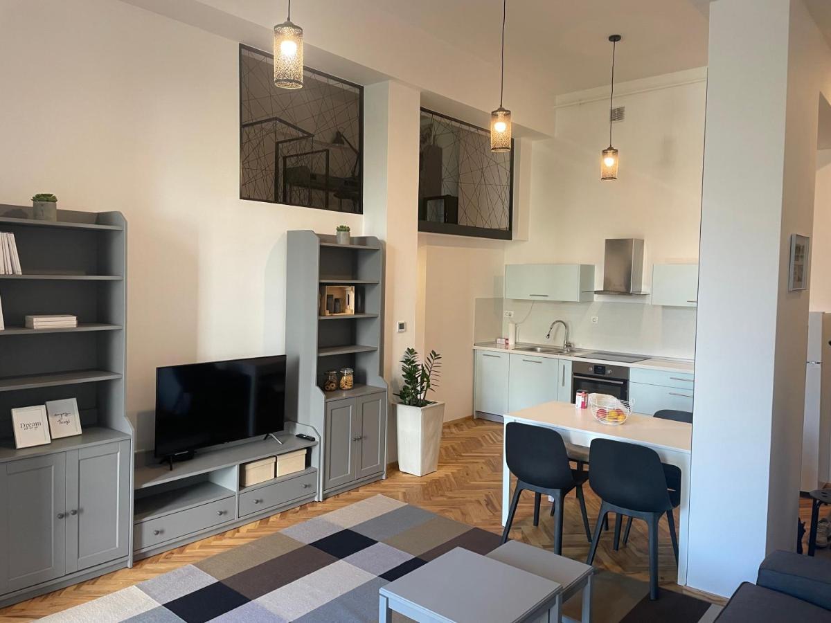 Casa Park Premium Free Parking Appartement Maribor Buitenkant foto