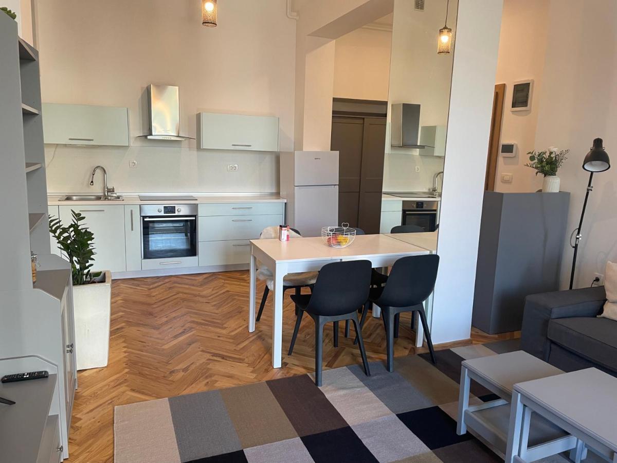 Casa Park Premium Free Parking Appartement Maribor Buitenkant foto